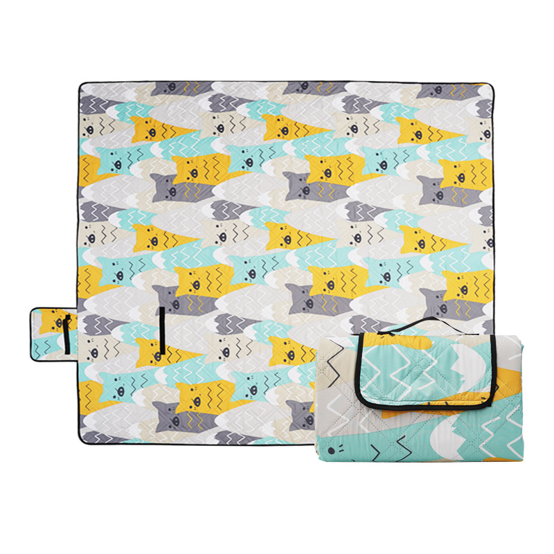 Eric kültéri kemping matrac – vastagított, nedvességálló, csúszásmentes, hajtogatható, 2–4 személyre