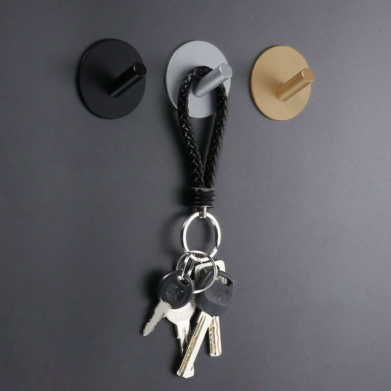 Vješalica za odjeću iza vrata – model SC; materijal: cinkova legura; površinska obrada: oksidacija; uporaba: iza vrata; stil: moderni minimalistički