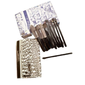 12-dijelni set makeup četkica s drvenim drškama i sintetičkim vlaknima – u kutiji s torbicom za četkice; pogodan za puder, korektor, sjenilo za oči, ruž, tekući temelj i highlighter