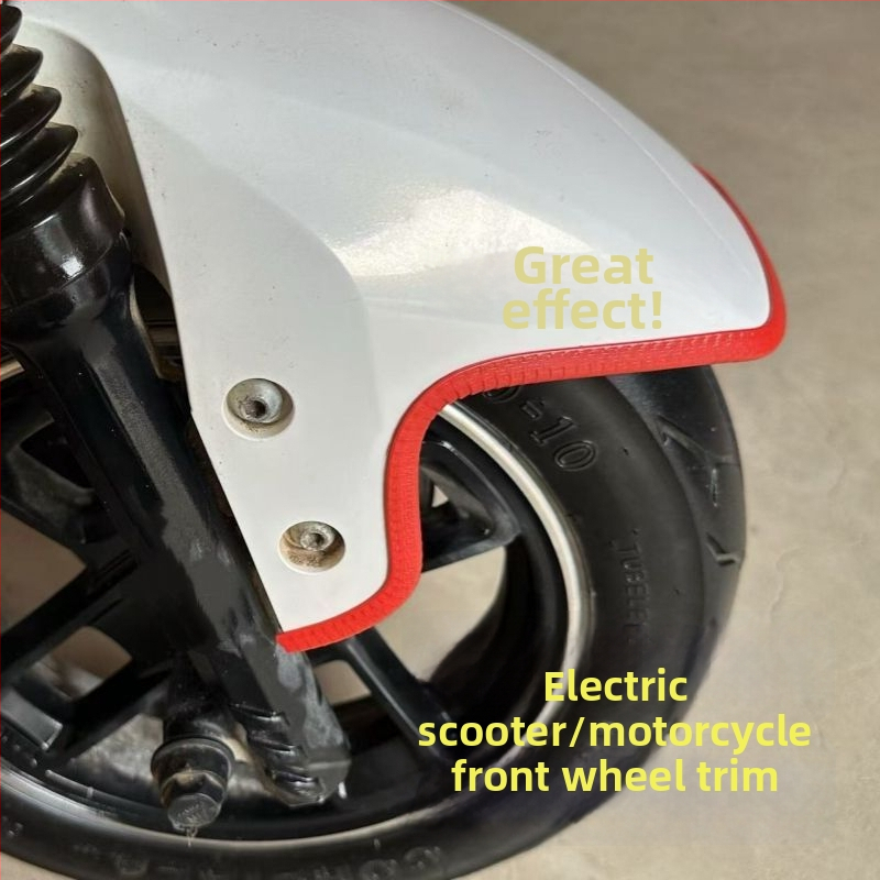Univerzálny ochranný pruh blatníka pre elektrické skútre, motorky a trojkolesové vozidlá – PVC samolepiaci, protiškrabavý, dekoratívny okraj