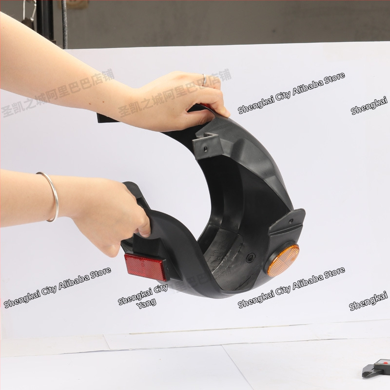 Zadný blatník pre elektrické bicykle, F6 Xiaoliying, plastový materiál, hrubší dizajn
