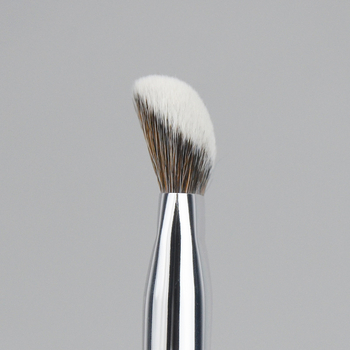 Alapozó és highlighter sminkecset, szintetikus sörték, alumínium nyél, hosszú nyél, egyszemélyes kiszerelés