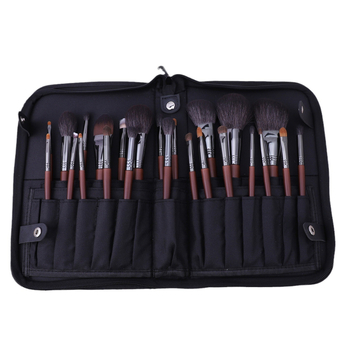 Sminkecset készlet, 24 darab; sörték: gyapjú, lófarok és szintetikus szálak; fa nyél; hosszú nyél; szál hossza 3 cm; teljes hossz 18 cm (24 darab; sörték: gyapjú, lófarok és szintetikus szálak; fa nyél; hosszú nyél; szál hossza 3 cm; teljes hossz 18 cm)