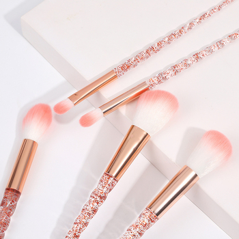 Set kozmetičkih četkica, 10 komada, vlakna od najlona, plastične drške, pakiranje u vrećici; uključuje četke za korektor, sjenilo, rumenilo, konturiranje i highlighter