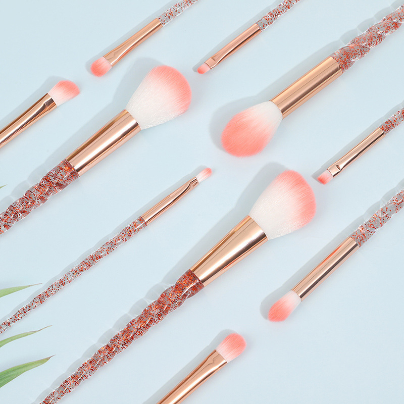 Set kozmetičkih četkica, 10 komada, vlakna od najlona, plastične drške, pakiranje u vrećici; uključuje četke za korektor, sjenilo, rumenilo, konturiranje i highlighter