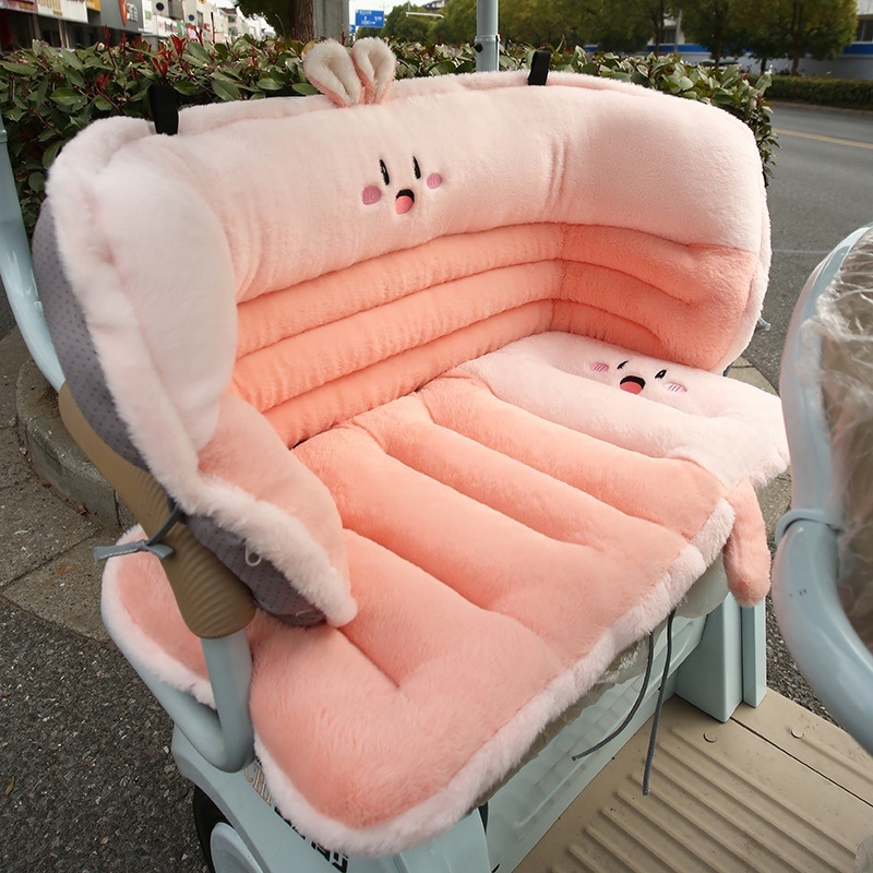 Tricicletă: pernă de șa cu spătar integrat pentru șaua din față și din spate; material pluș iepure, umplutură PP bumbac