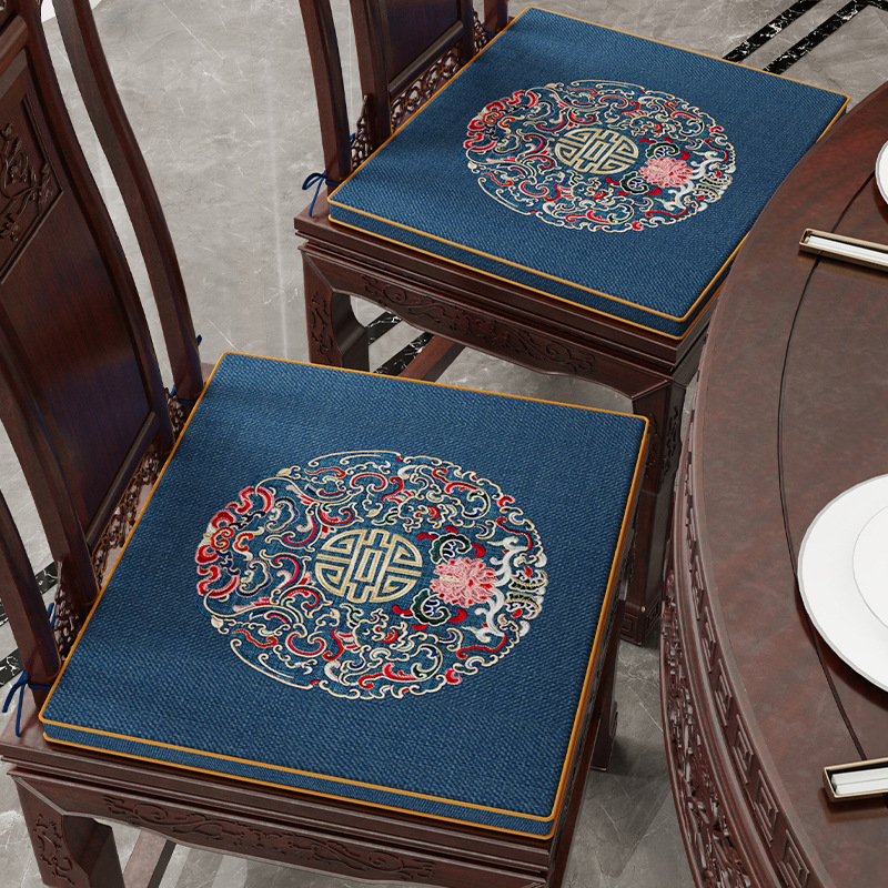 Седалкова възглавница в китайски стил — модел облаци, Doris hemp, пълнител от високо-плътна пяна