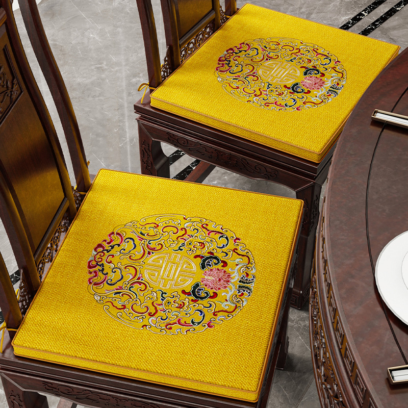 Седалкова възглавница в китайски стил — модел облаци, Doris hemp, пълнител от високо-плътна пяна