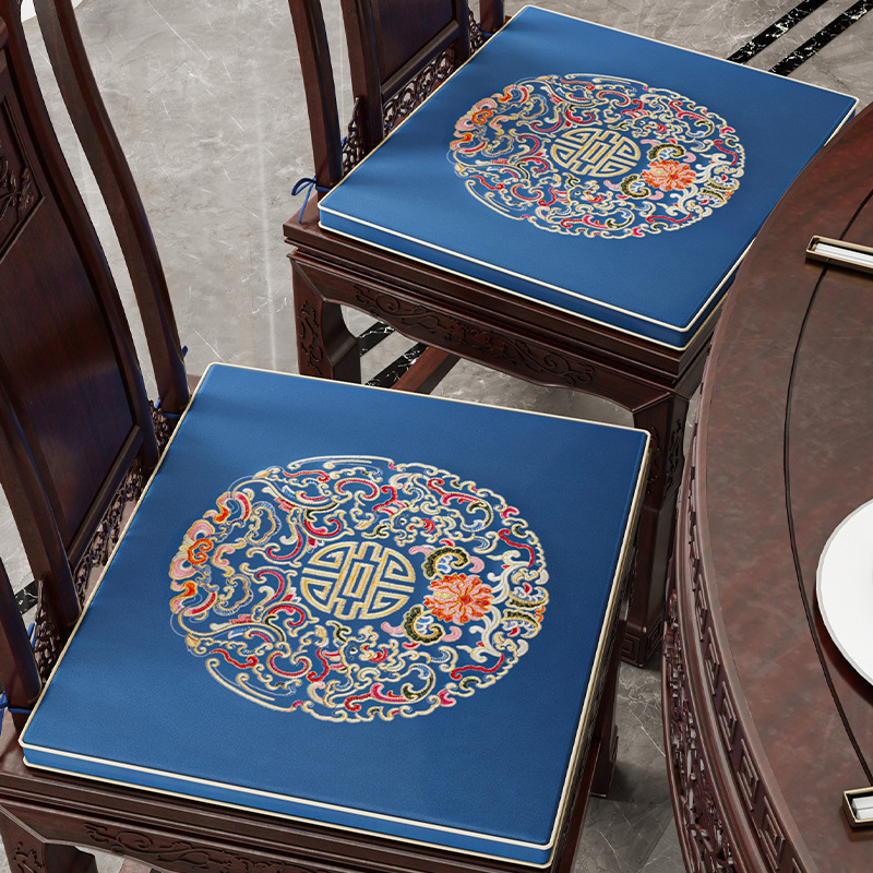 Седалкова възглавница в китайски стил — модел облаци, Doris hemp, пълнител от високо-плътна пяна