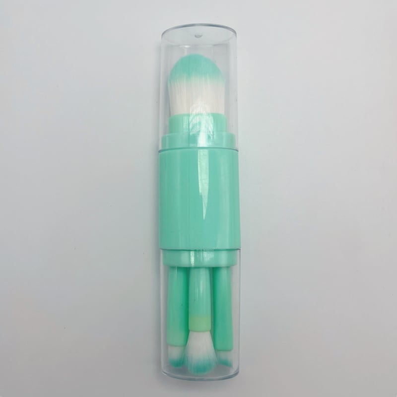 Öt darabos sminkecset-készlet, szintetikus sörtékkel, műanyag nyél, dobozos csomagolás, hordozható