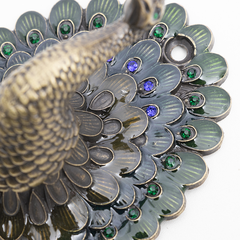 Függönykampó – alumínium; modern minimalizmus; engedélyezett magánmárka; kategória: függönykampó