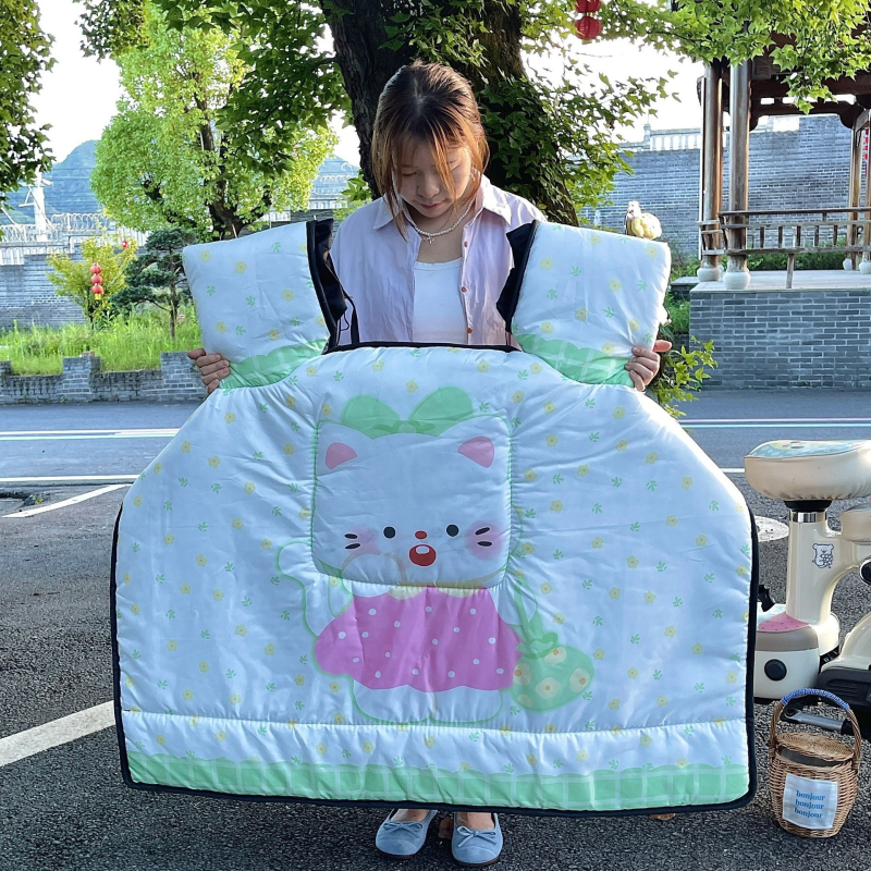 Kryt prednjeg stakla električnog vozila, PU materijal, zimna izolacija, otporan na habanje, za sve sezone