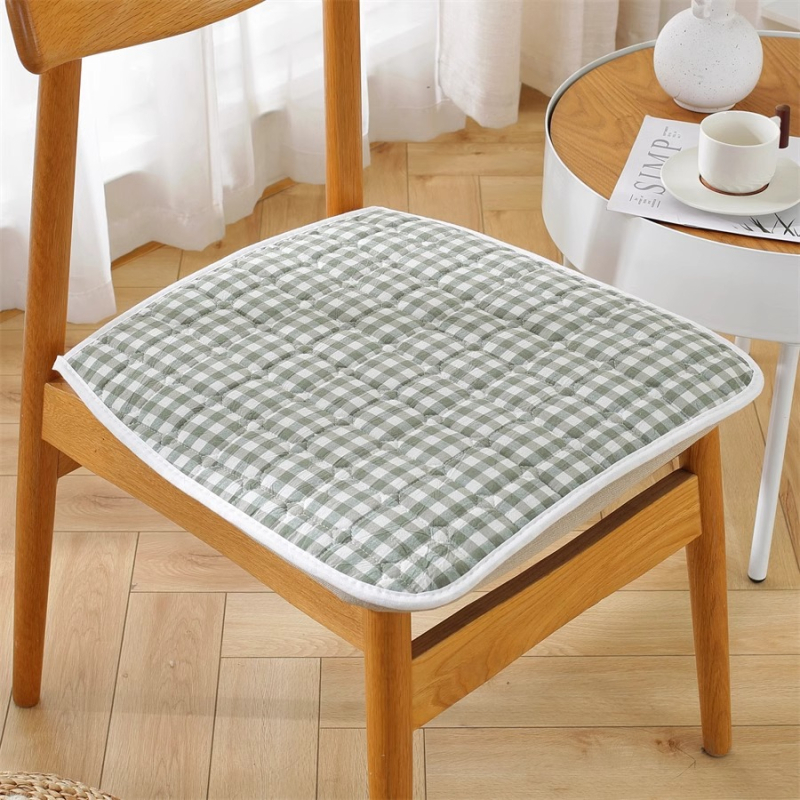 Jastuk za stolicu • Materijal: pamuk i lan • Punjenje: poliester vlakno • Uzorak: kvadratni • Stil: moderni minimalizam