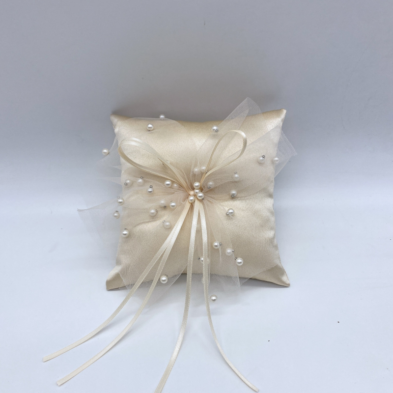 Възглавничка за пръстени с европейска дантела и перли (Марка: Rain Leaf; Опаковка: PP пакет; За сватби)