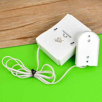 Ενσύρματο θυροτηλέφωνο Listener, μοντέλο 01, τροφοδοσία με δύο μπαταρίες AA (3V), ήχος Ding Dong, κατανάλωση 0.1W