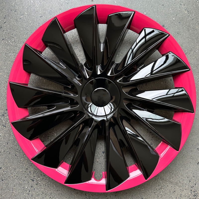 Kryt stredového kola pre Tesla Model Y — Materiál: Plast; Kompatibilné s Tesla Model Y; Značka: Tesla.