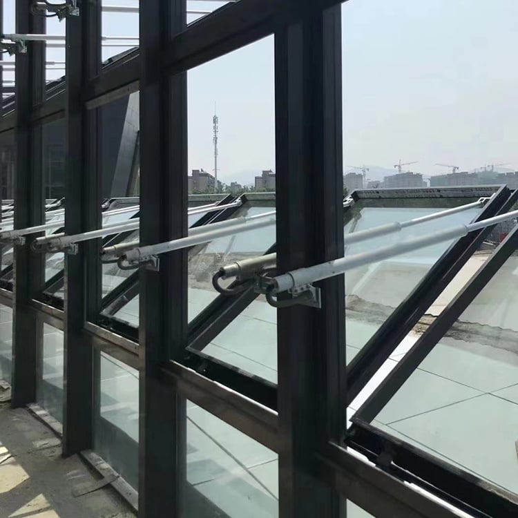 Elektrický otvárač dverí a okien | Okenný pohon, hliníková zliatina | Vhodné pre vysoké okná vo výstavných sálach, na letiskách a staniciach