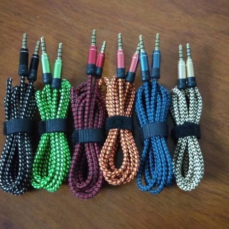 Cablu audio împletit cu Velcro, învelitoare din nailon, conectori 3,5 mm bărbați la 3,5 mm bărbați, nucleu CCA, conductor din aliaj, BV certificat