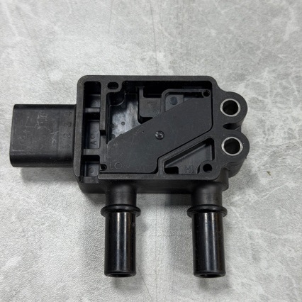 Cummins ISX15 motor differenciális nyomásérzékelő, alkatrész-számok 4383998, A052G379, 5MPP2-3