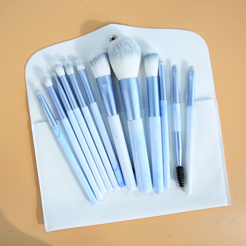 12 részes sminkecset-készlet nylon sörtéjű, műanyag fogantyúval és neszesszerrel – puhák, nem hullik a szálak, szemhéjfestékhez és laza púderhez