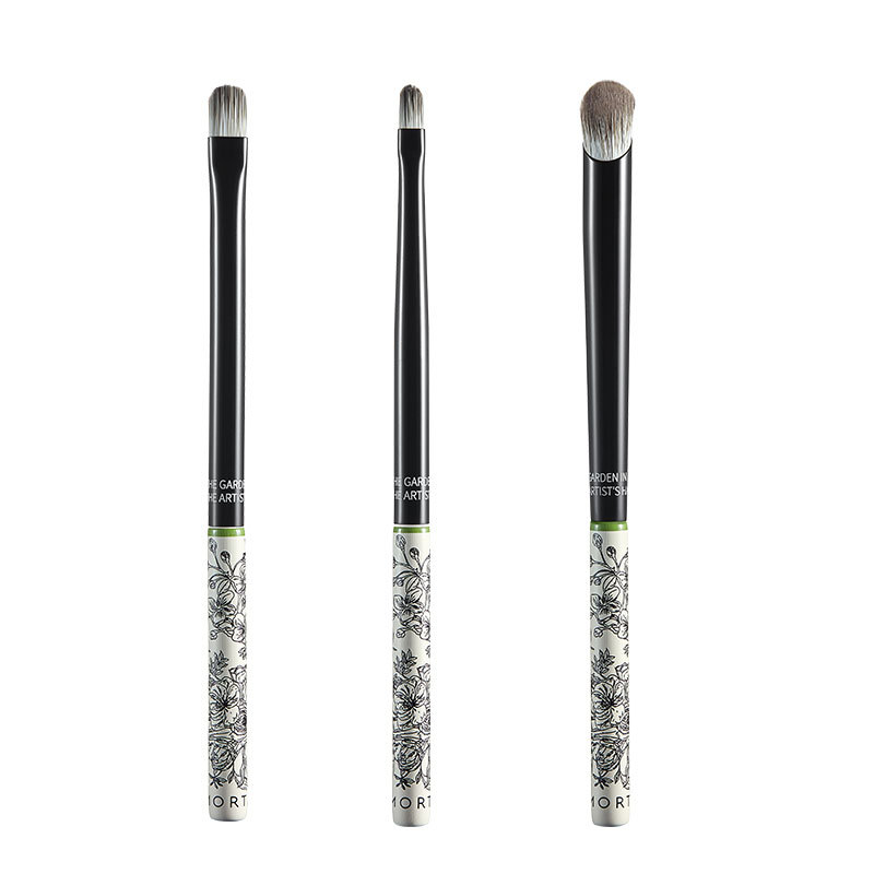 Trodjelni set četkica za makeup: korektor, highlighter i ruž, s sintetičkim vlaknima i dugim drvenim drškama