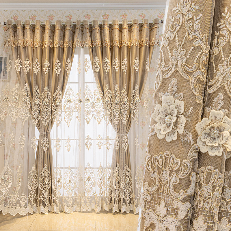 Kétrétegű domborított hímzett függönyök három virág motívummal, poliészter jacquard; magas árnyékolás 71–90%; padlótól a mennyezetig érő, erkély- és sarokablakhoz; római fejvég