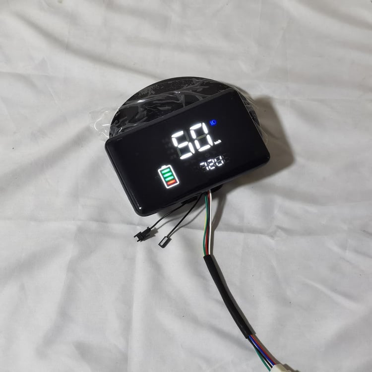 F6 инструментален панел за електрически превозни средства – цифров дисплей, 48/60V, пластмаса, Platinum