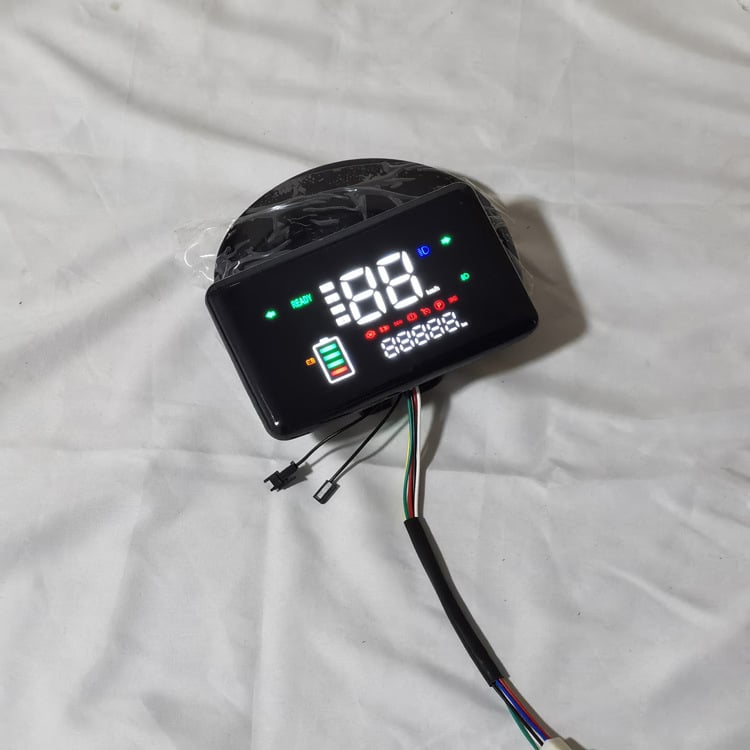 F6 инструментален панел за електрически превозни средства – цифров дисплей, 48/60V, пластмаса, Platinum