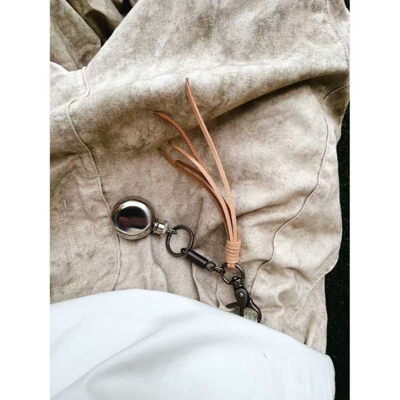 Breloc din aliaj cu pandantiv din șnur de piele împletit, stil etnic, origine Yiwu, iarna 2024, trend de personalitate