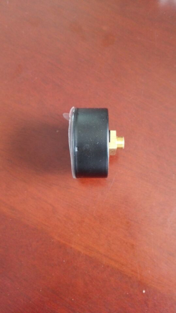 Pompa de aer auto cu manometru, model Y50, conexiune axială, interval de măsurare 0–1, precizie 1.6–2.5, diametru nominal 50