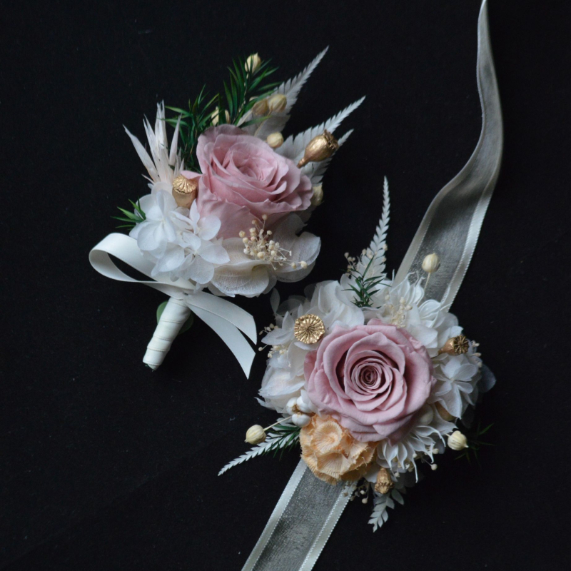 Set butoniere de nuntă și corsaj la încheietură — flori conservate, oțel inoxidabil, cutie cadou