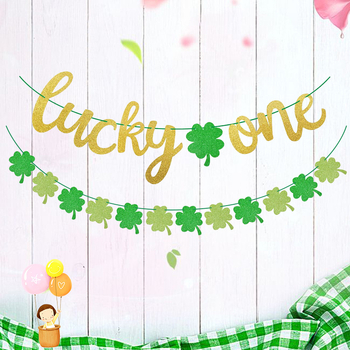 Szent Patrik-napi parti zászlógirland négylevelű lóhere csillogó díszítéssel; anyag: papír; anyagtípus: szalag; helyszíni dekoráció