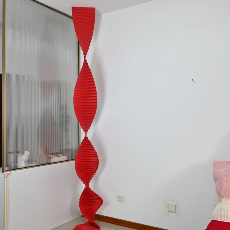 Ruiri esküvői hátteret díszítő kellékszett • papírból készült rekvizitek hullámkarton ventilátorokkal és dupla boldogság matricákkal • helyszínre szánt díszítésre • esküvői évfordulóra