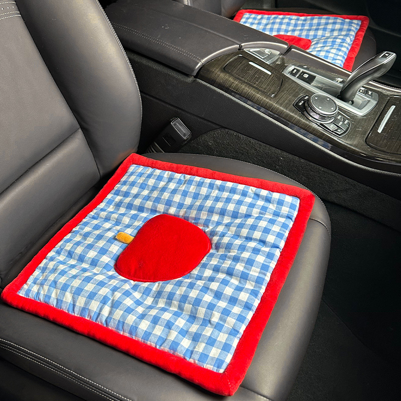 Automobilska jastučnica za sjedalo s integriranom lumbalnom podrškom, ventilirana, sve sezone, PS površina, Hot Banana marka