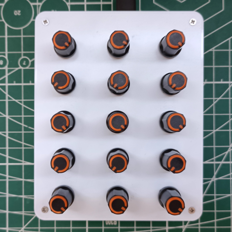 Controler MIDI cu 15 potențiometre, personalizare CC, control de volum, interfață USB-C, software host muzical