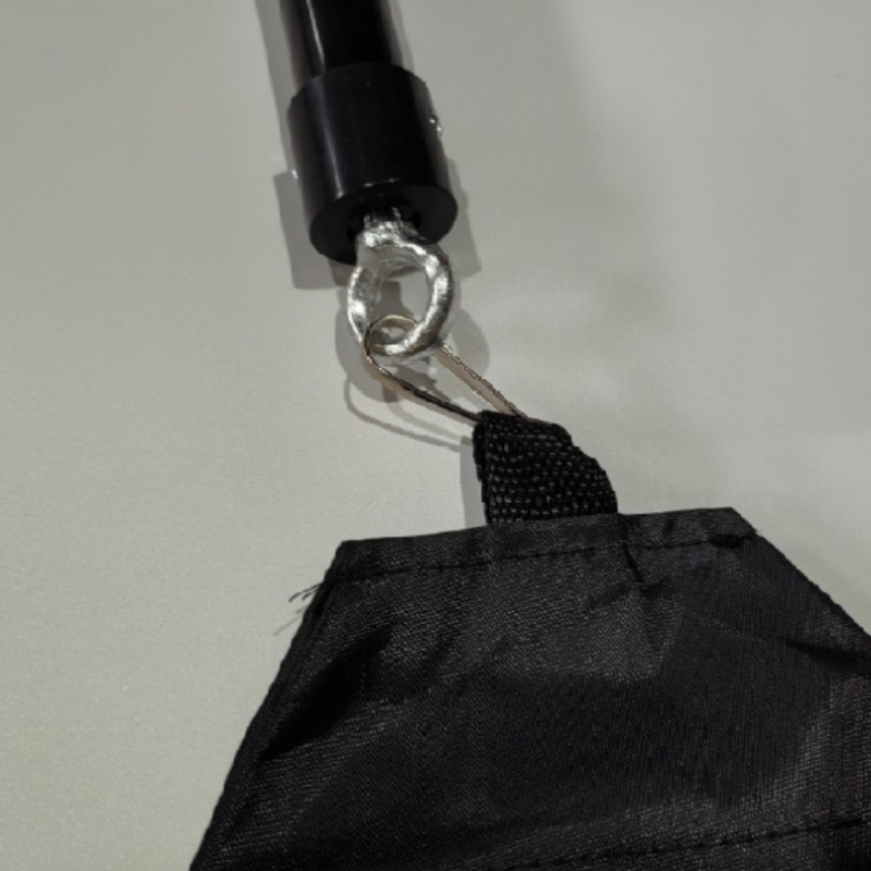 Suport de iluminat de tavan X140b – structură metalică, compatibil cu softbox și hârtie difuză, greutate 0,8 kg