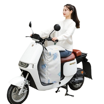 Κάλυμμα ποδιού αντί-ανέμου για ηλεκτρικά οχήματα, παχύτερο για φθινοπωρινή–χειμερινή περίοδο, από πλαστικό