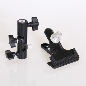 Clema foto multifuncțională cu suport pentru bliț extern, suport pentru umbrelă și clips pentru fundal; construcție din fier și aluminiu.