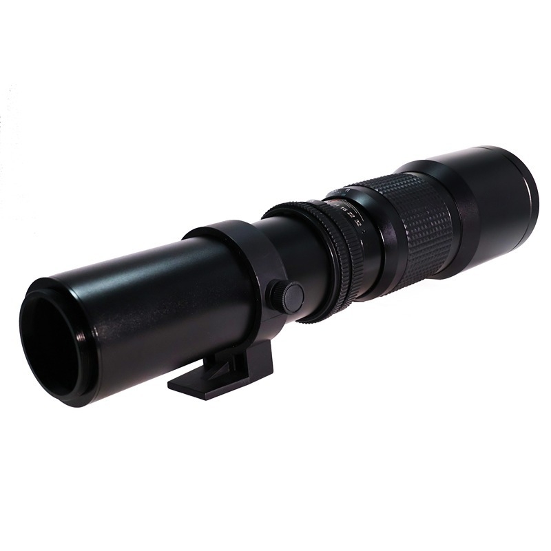 Obiectiv teleobiectiv fix pentru camere full-frame – 500 mm, f/8.0–f/32, filtru 67 mm, distanța minimă de focalizare 10 m, unghi de cuprindere 5°