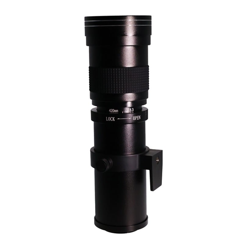 Obiectiv zoom 420-800mm f/8.3-16, diametrul filtrului 67mm, distanța minimă de focalizare 1,5 m, dimensiunea obiectivului 75×228mm