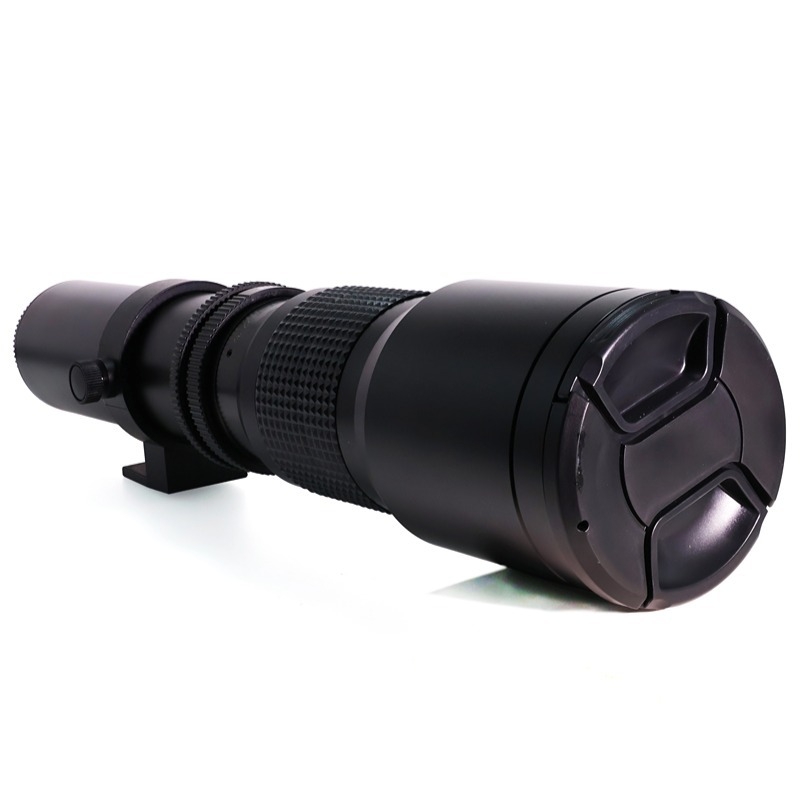 Obiectiv teleobiectiv fix 500 mm — diafragmă maximă F8.0, minimă F32, filtrul 67 mm, distanța minimă de focalizare 10 m, dimensiuni 69×305 mm