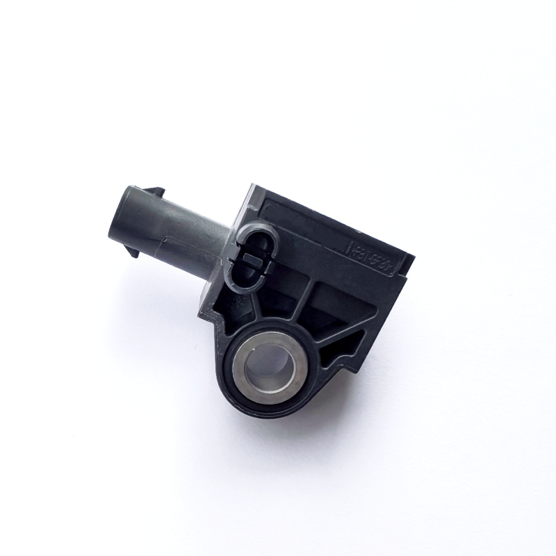 Automobilski senzor 5Q0959651B – marka: ruwalley; kompatibilni modeli: Volkswagen, Audi, Škoda Golf, Tiguan, Passat, Octavia, Jetta; materijal: plast