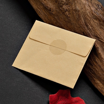 Etichetă circulară transparentă BOPP cu adeziv pe bază de ulei, suport plasat, tăiere rotativă