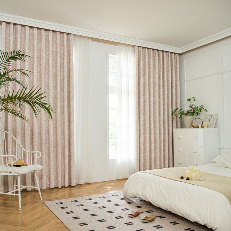 Francuska chenille jacquard zavjesa s visokim zatamnjenjem 71–90%, materijal: poliester, uzorak: biljke i cvijeće, stil: francuski