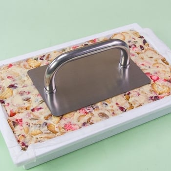 Set alata za fondant s kalupom snježne pahulje i pločom za ravnanje – Marka: Unique; Uvoz: Ne; Neto sadržaj: Drugo; Veličina: Drugo