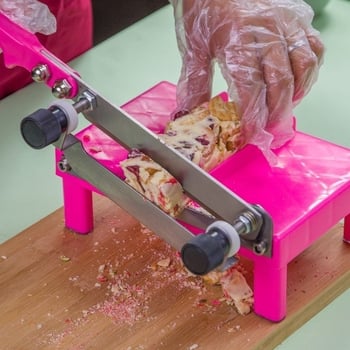 Set alata za fondant s kalupom snježne pahulje i pločom za ravnanje – Marka: Unique; Uvoz: Ne; Neto sadržaj: Drugo; Veličina: Drugo