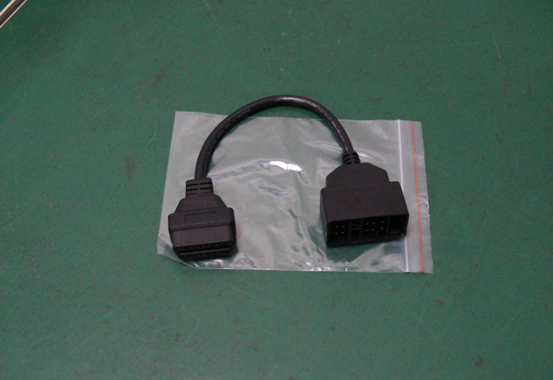 OBD2 kabel 22-pin za Toyota starija vozila i minivane — dijagnostički interfejs, model OTYT22P, 12V, -20°C do 60°C