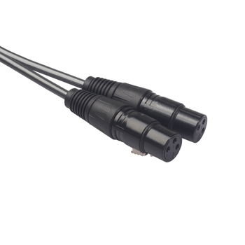 Audio kabel: 2× RCA muškim priključcima na XLR ženski, bakreni vodovi s pozlaćenim kontaktima, aluminijsko kućište i cinkovi konektori, REXLIS, model 366120-15