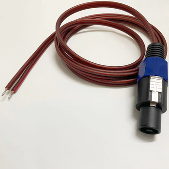 Kábel pre reproduktory s čistými meďnými vodičmi, 2 banánové konektory na Speakon samca, elastický PVC plášť