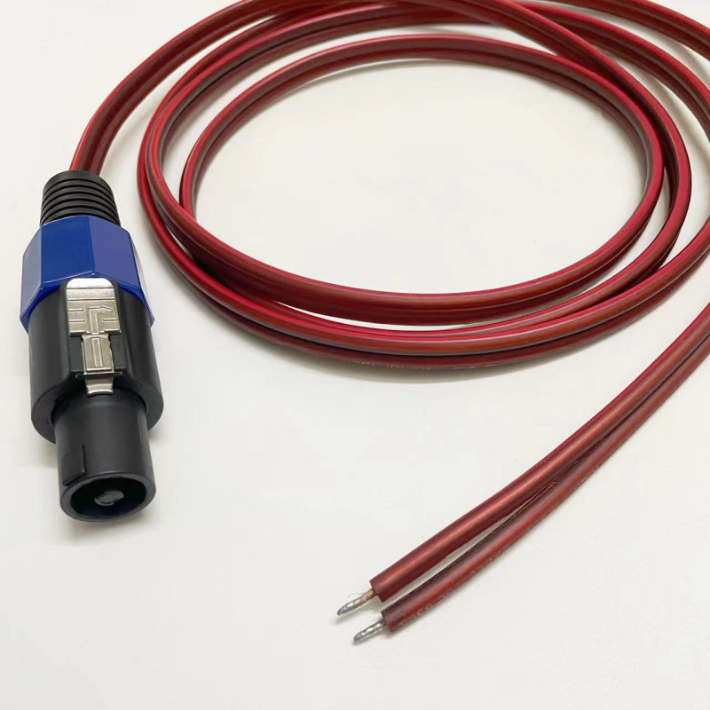 Kábel pre reproduktory s čistými meďnými vodičmi, 2 banánové konektory na Speakon samca, elastický PVC plášť